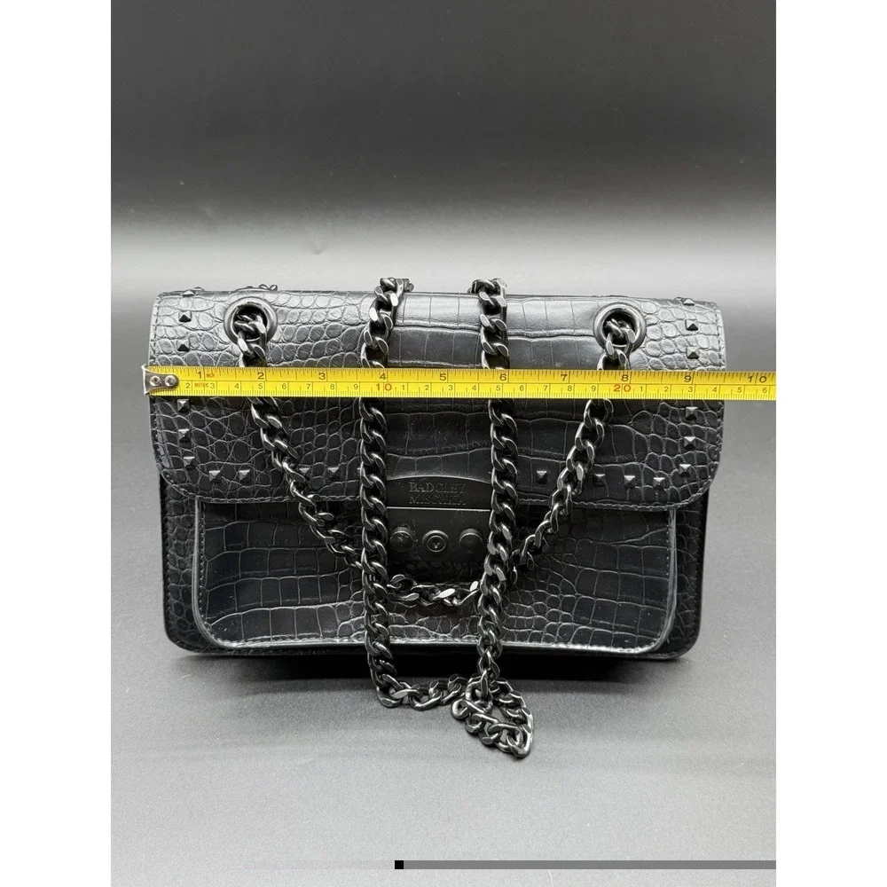 Badgley Mischka striking badgley